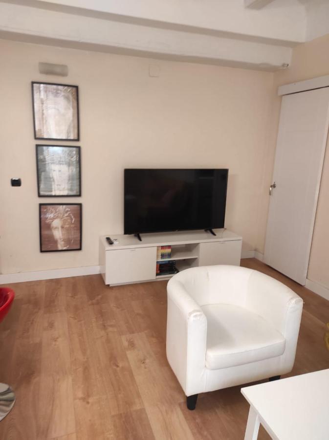 Apartamentos En Plom Valencia Luaran gambar